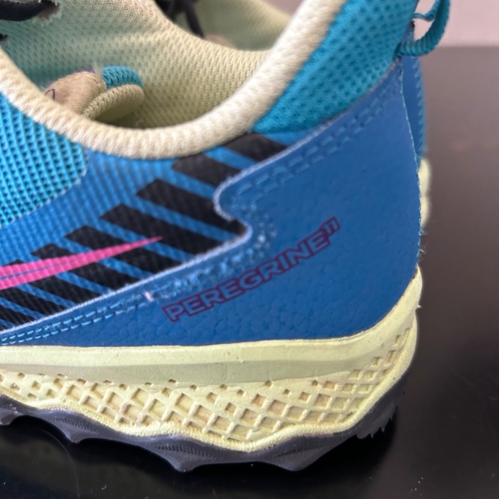 Peregrine 11 Shield Trail - Running Shoes-Kids Size 4.5M - Picture 2 of 10
